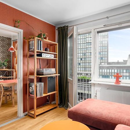 Wehost Spacious Traveller'S Hq Above Metro @Vilhonvuorenkuja 16 Leilighet Helsingfors Eksteriør bilde