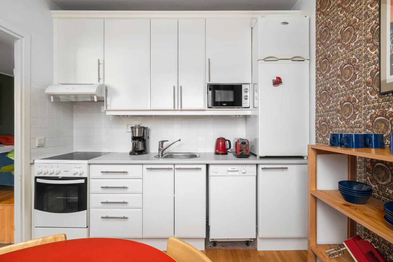 Wehost Spacious Traveller'S Hq Above Metro @Vilhonvuorenkuja 16 Leilighet Helsingfors Eksteriør bilde